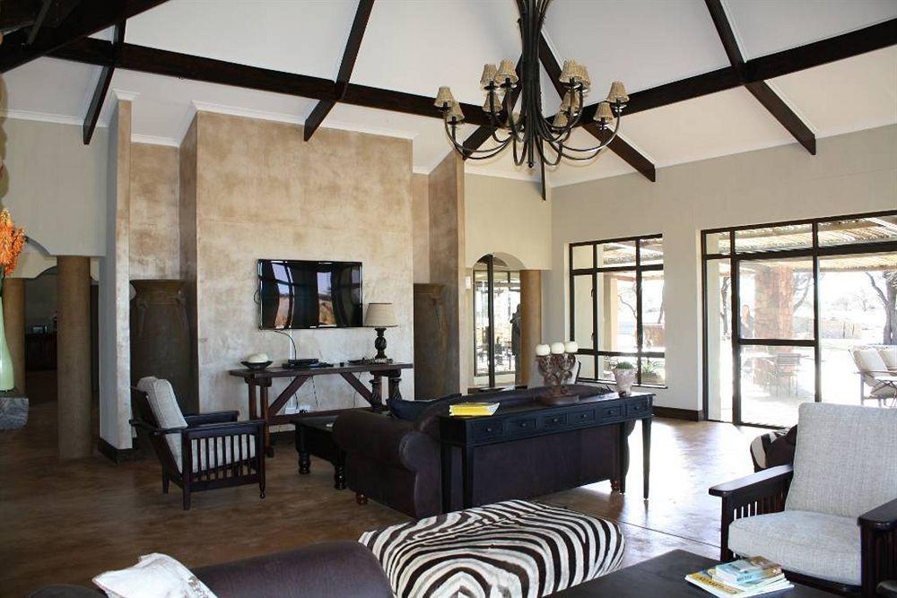 Otjiwa Safari Lodge Otjiwarongo Exteriör bild