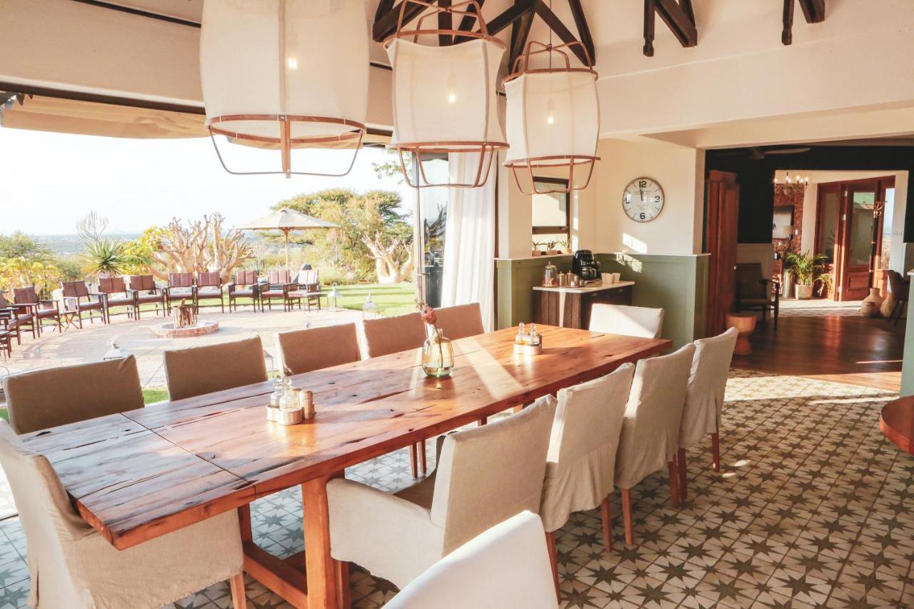 Otjiwa Safari Lodge Otjiwarongo Exteriör bild