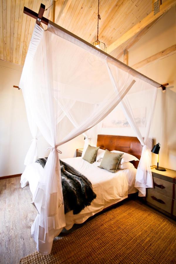 Otjiwa Safari Lodge Otjiwarongo Exteriör bild