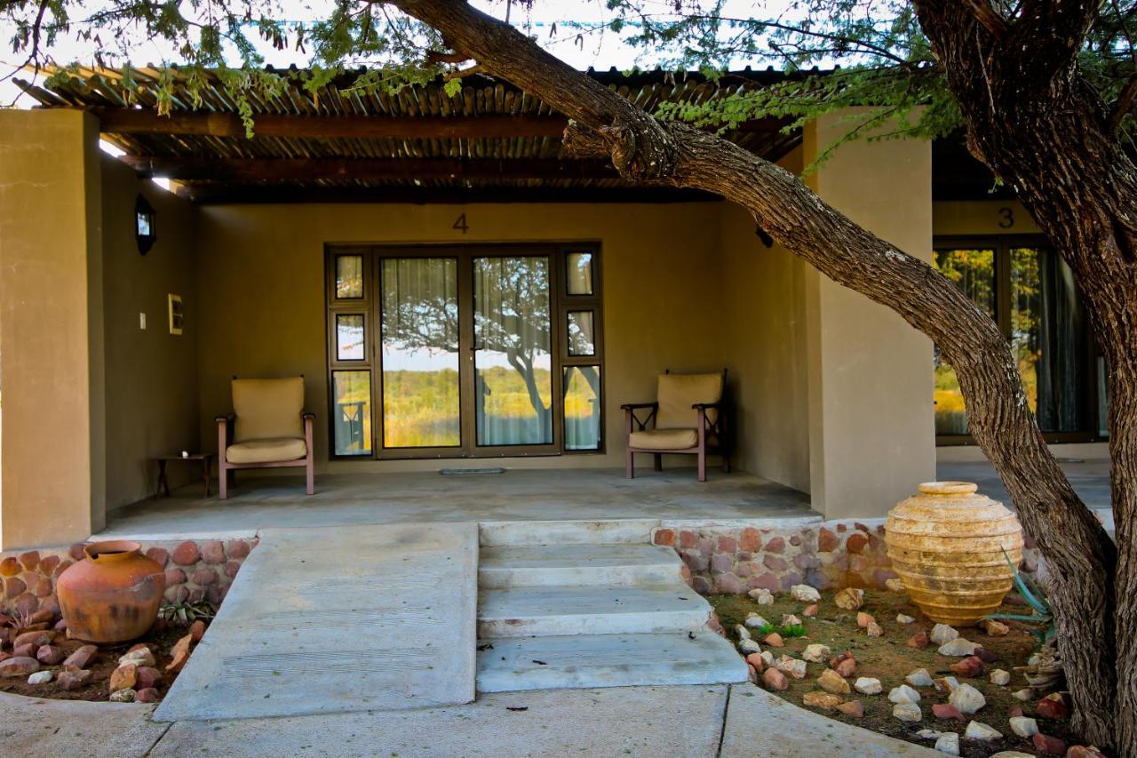 Otjiwa Safari Lodge Otjiwarongo Exteriör bild