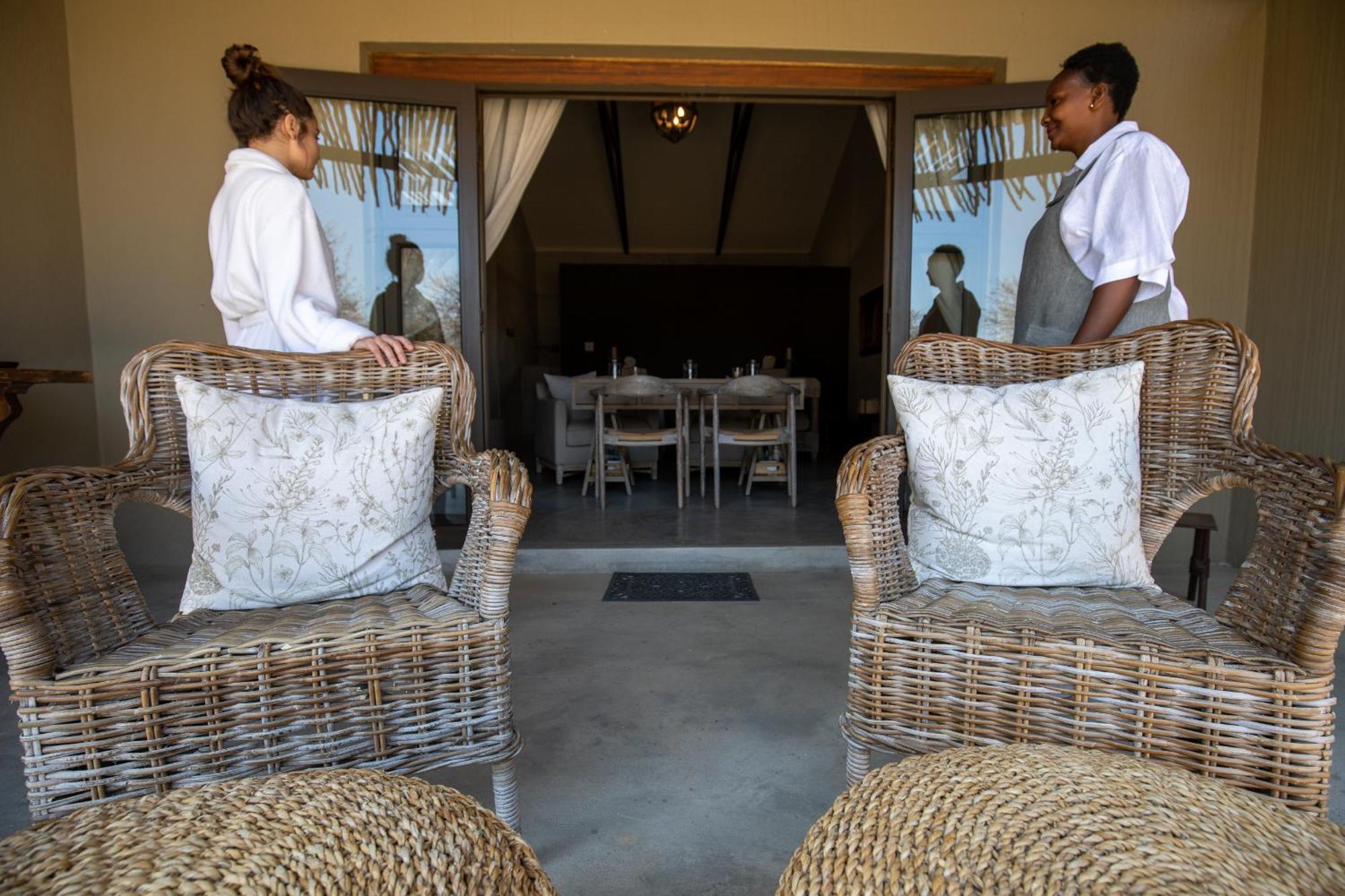 Otjiwa Safari Lodge Otjiwarongo Exteriör bild