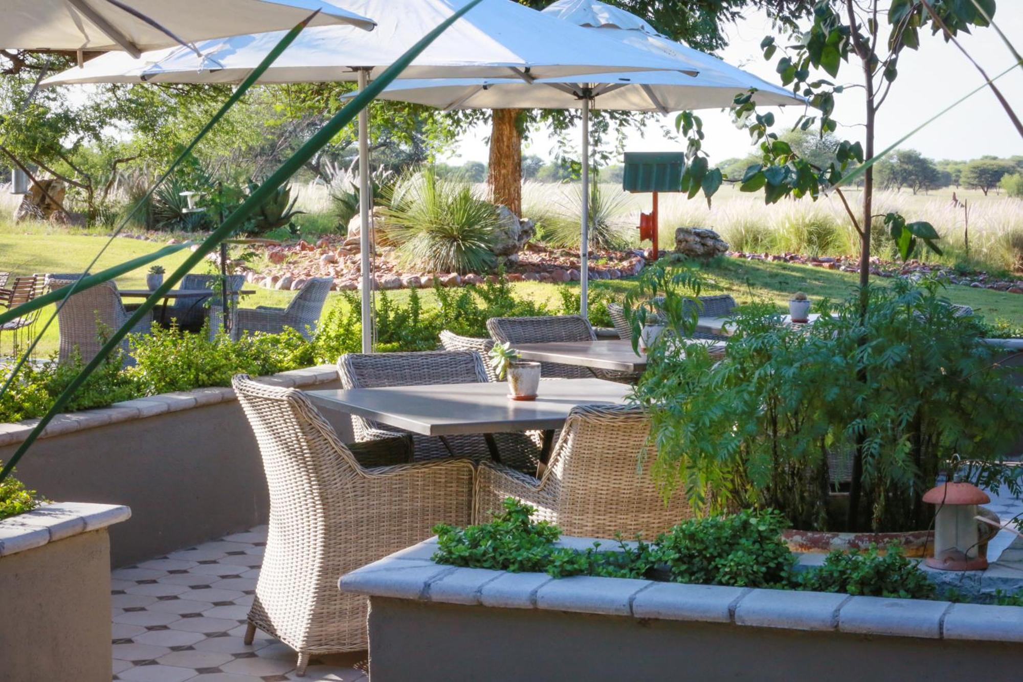 Otjiwa Safari Lodge Otjiwarongo Exteriör bild